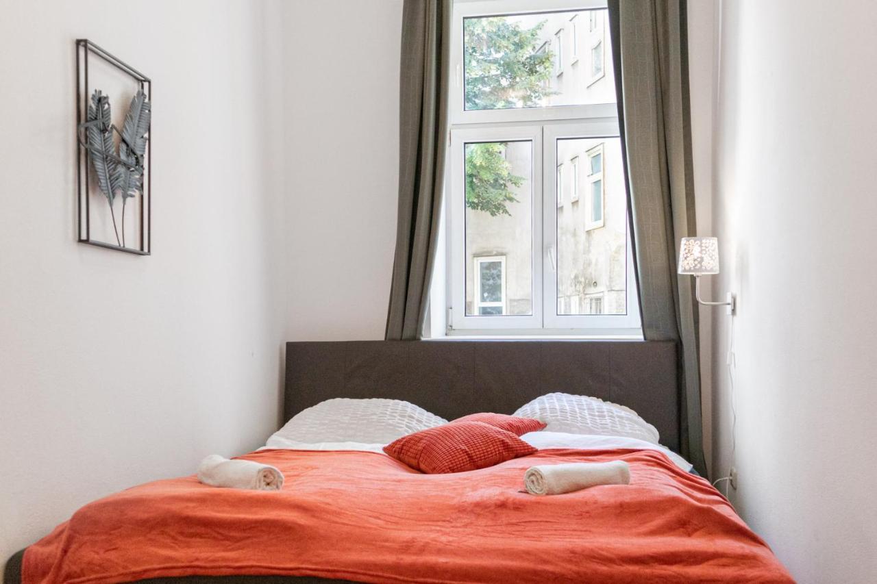 Welcoming 3Br Budget Apt. Well Connected 维也纳 外观 照片