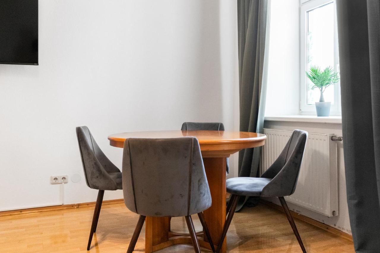 Welcoming 3Br Budget Apt. Well Connected 维也纳 外观 照片